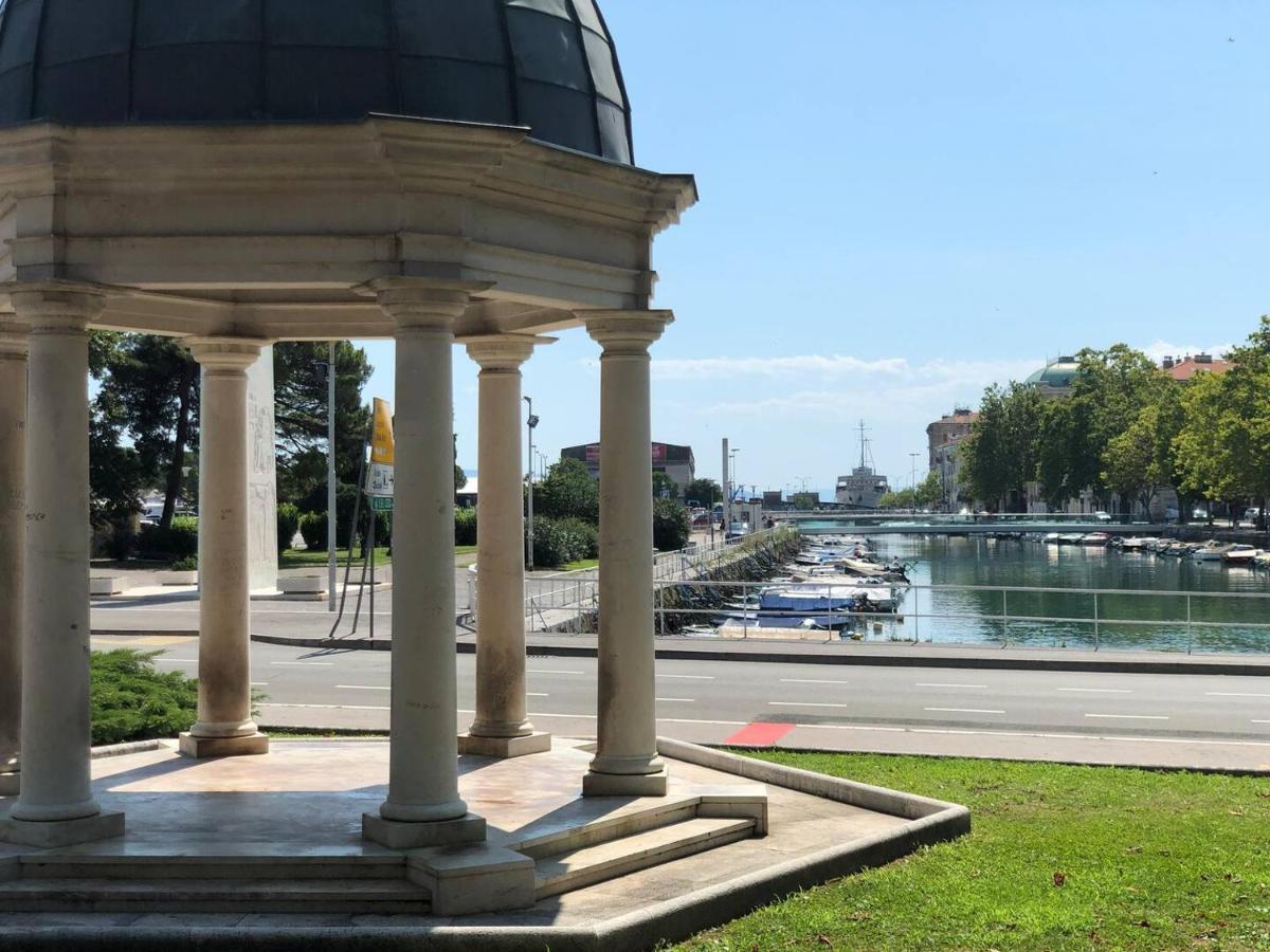 Naval Studio With Garden Рийека Екстериор снимка